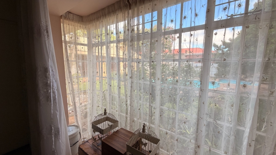 5 Bedroom Property for Sale in Die Bult North West